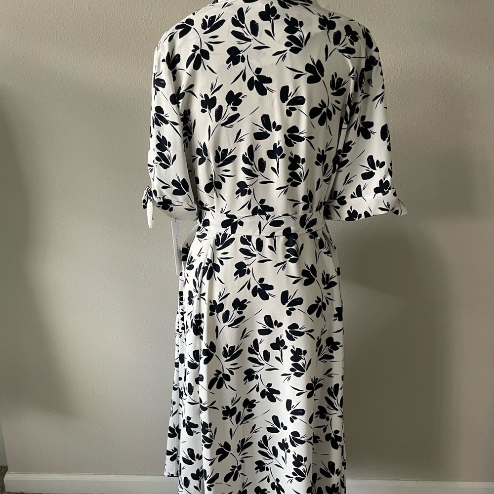 Calvin Klein Black and White Floral Dress - Picture 4 of 14